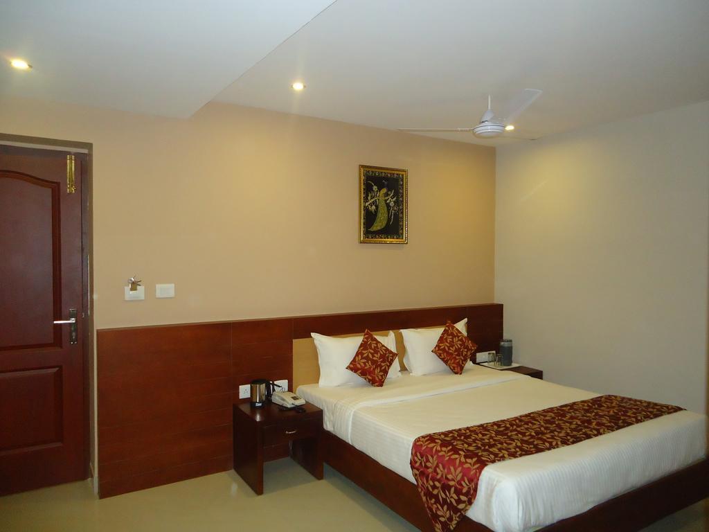 Pleasant Inn Pondicherry Ngoại thất bức ảnh