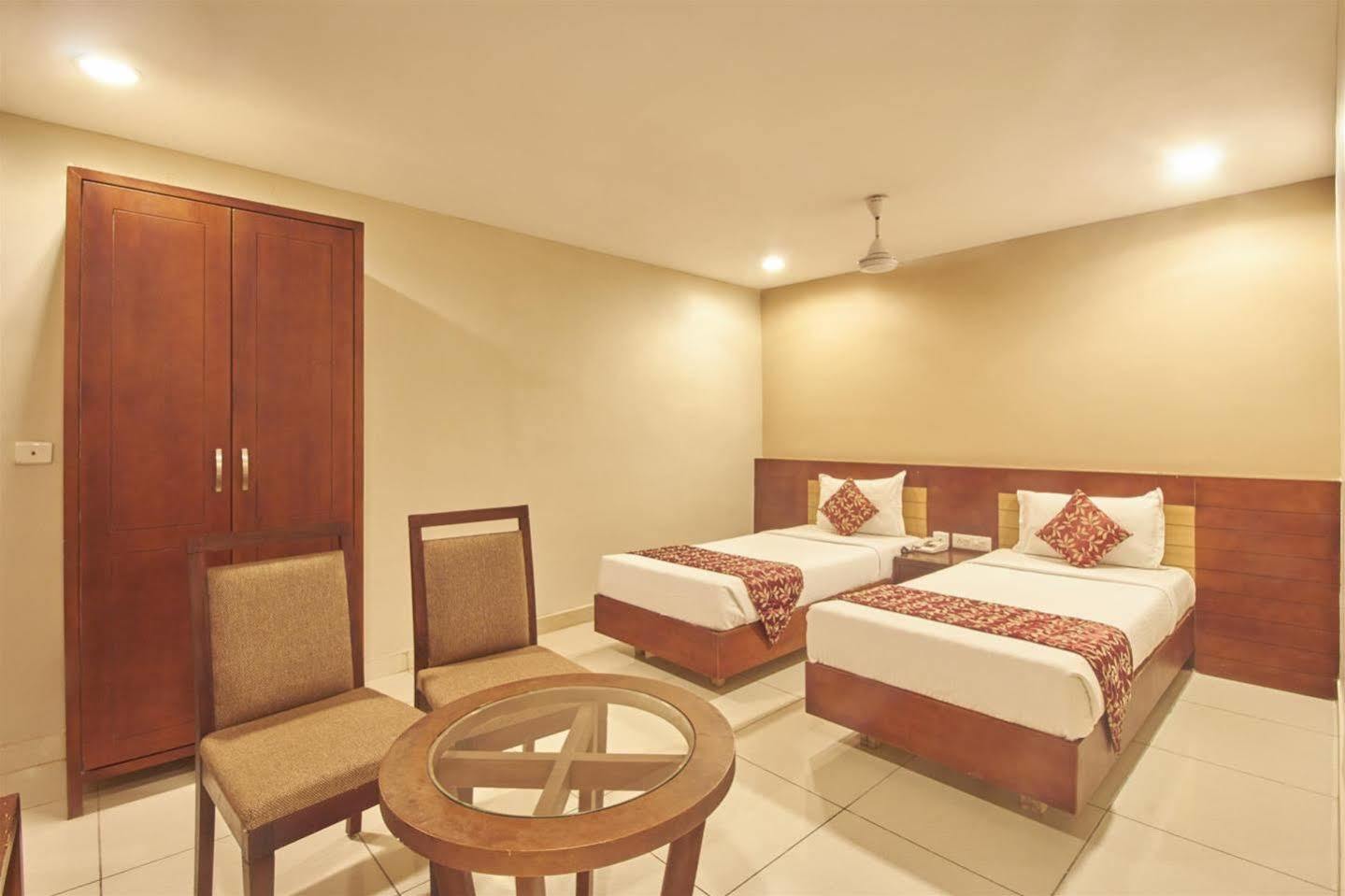 Pleasant Inn Pondicherry Ngoại thất bức ảnh