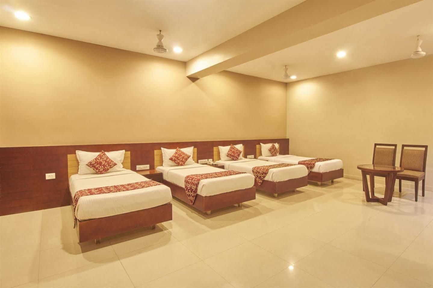 Pleasant Inn Pondicherry Ngoại thất bức ảnh